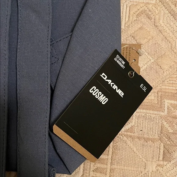 Dakine Cosmo 6.5L Blue Backpack/NWT - Picture 9 of 13